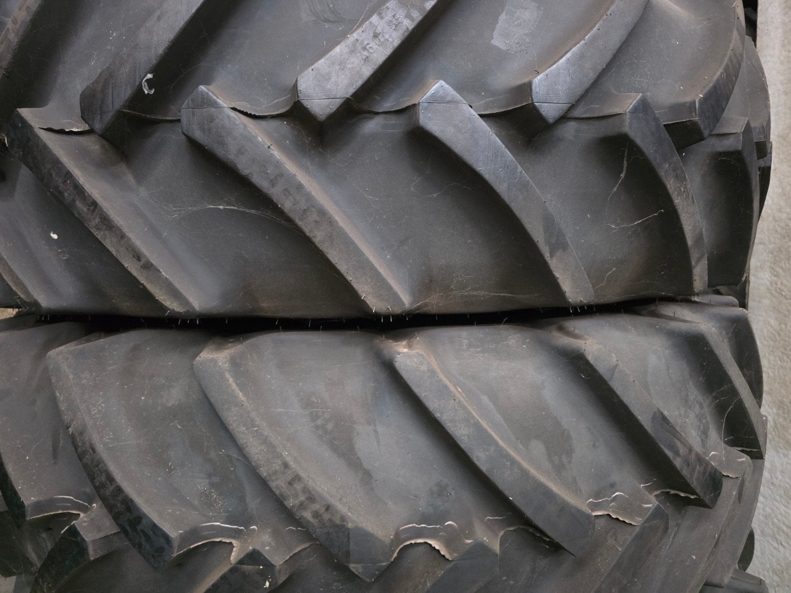 Roues montées 460/85R38, Enlèvement ou Envoi