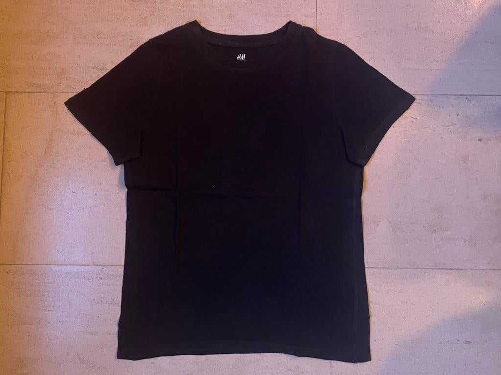 6 effen zwarte T-shirts maat 146 - 152, Kinderen en Baby's, Kinderkleding | Maat 152, Gebruikt, H&M, Ophalen of Verzenden, Shirt of Longsleeve