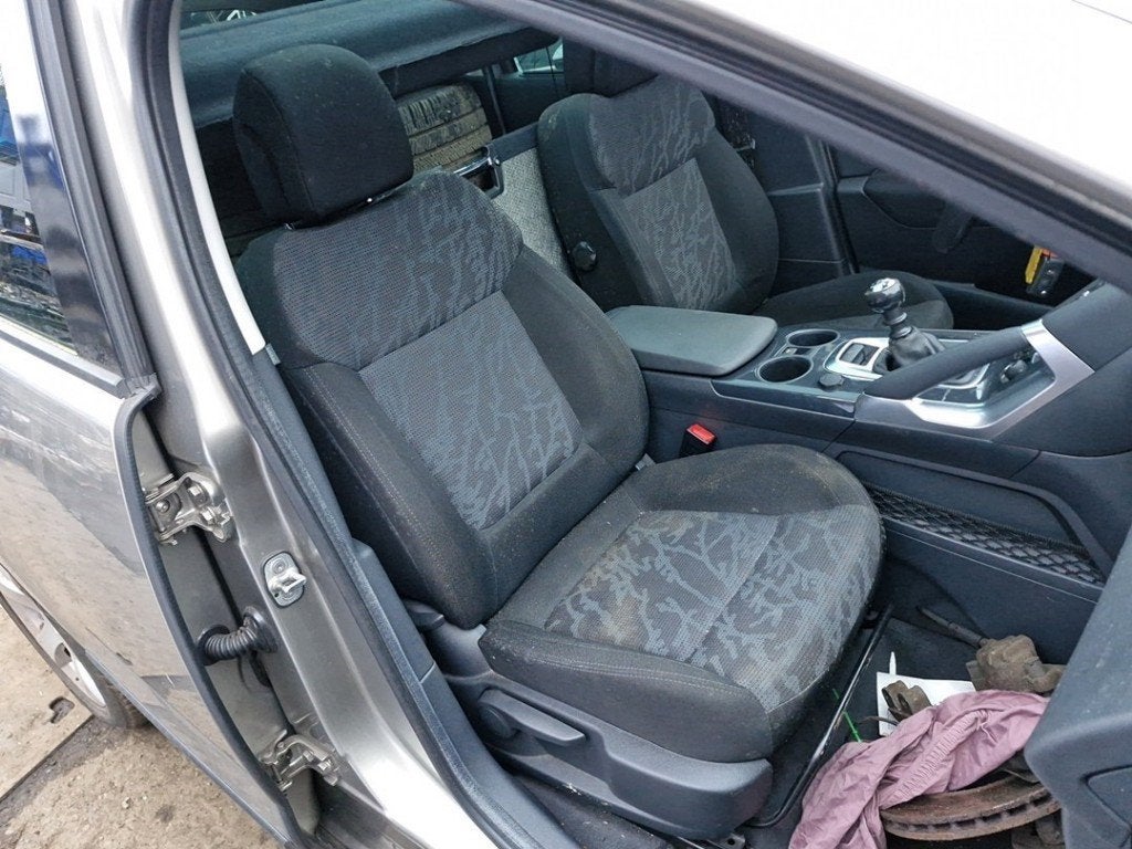 STOEL RECHTS VOOR Peugeot 3008 I (0U / HU) (|8846NQ|), Kontakt-peugeot@peugeot.com, Gebruikt, Peugeot Deutschland GmbH, Bahnhofsplatz
65423  Rüsselsheim, DE