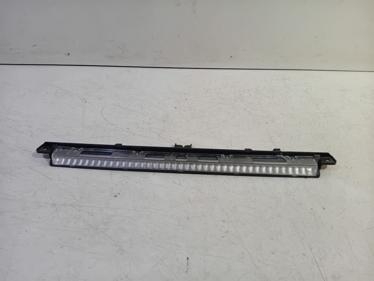 Derde remlicht BMW iX, Auto-onderdelen, Onderdelen@venauto.nl, Van der Ven Autorecycling B.V., Gebruikt, Ettenseweg 76, 4706 PB Roosendaal, The Netherlands