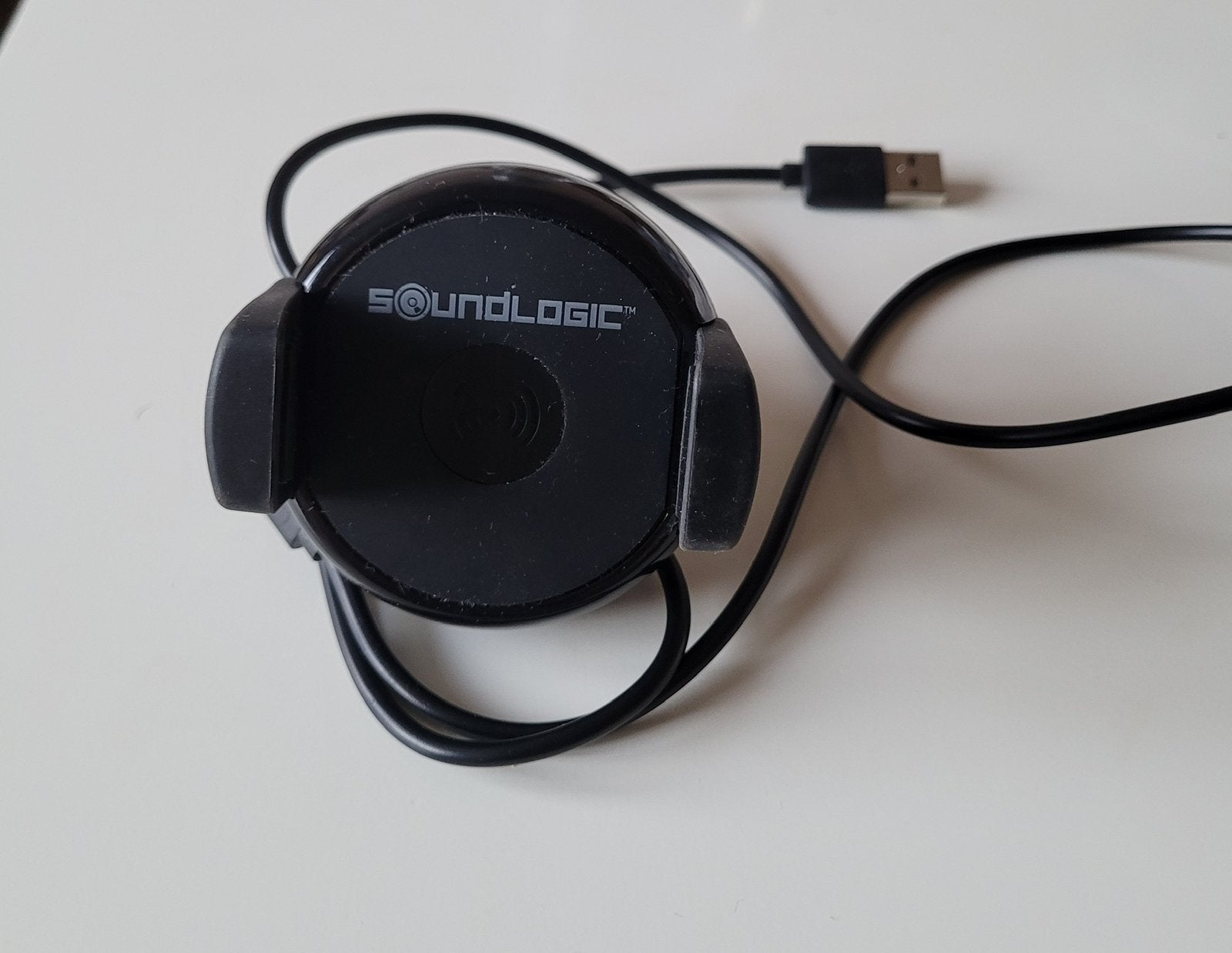 SoundLogic draadloze oplader om een smartphone op te laden, Ophalen, Zo goed als nieuw, Draadloze oplader
