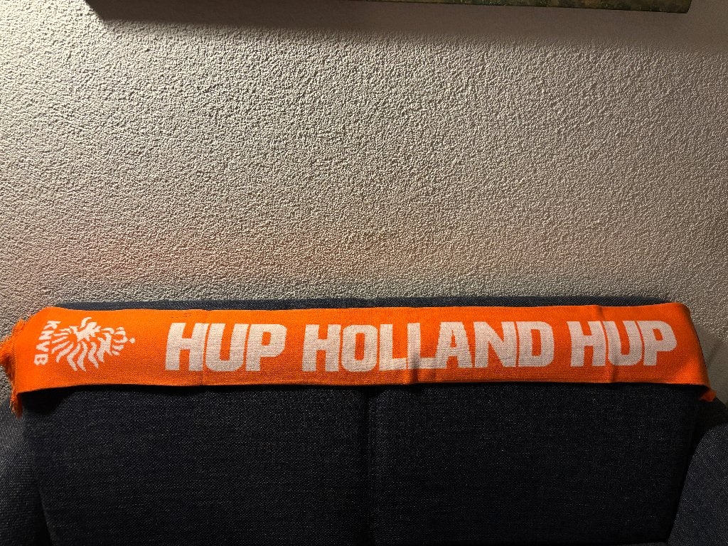 Oranje KNVB Croky acryl sjaal met franjes NIEUW, Vêtements | Femmes, Bonnets, Écharpes & Gants, Croky KNVB, Enlèvement ou Envoi