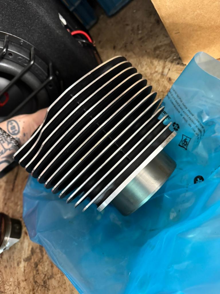 Harley davidson 114 orginele cilinders en piston, Ophalen, Gebruikt