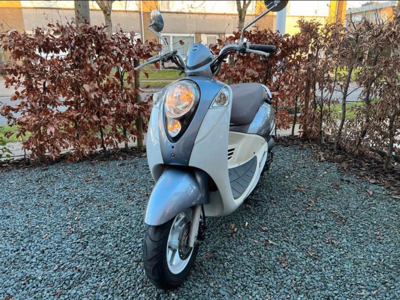 Brommer  SYM Mio 50 te koop, Vélos & Vélomoteurs, Pièces de cyclomoteur | Général, Enlèvement, Utilisé