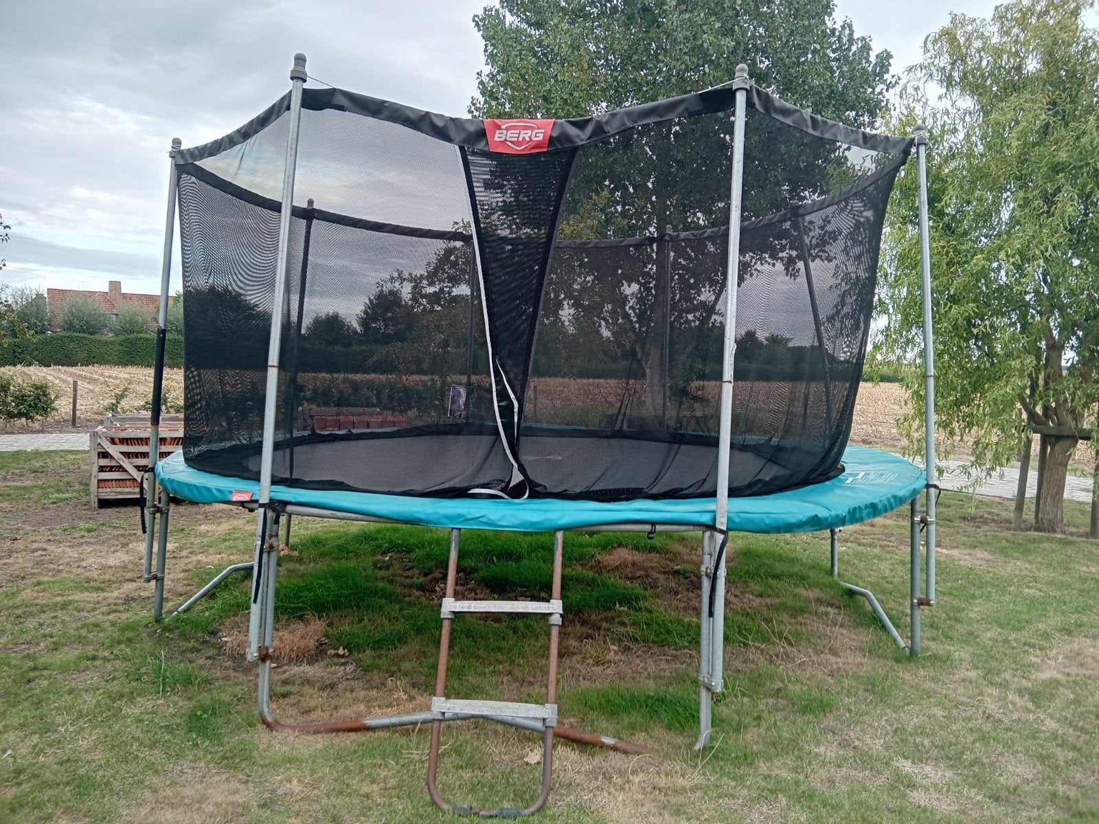 montagne de trampoline, Enfants & Bébés, Jouets | Extérieur | Trampolines, Enlèvement, Utilisé