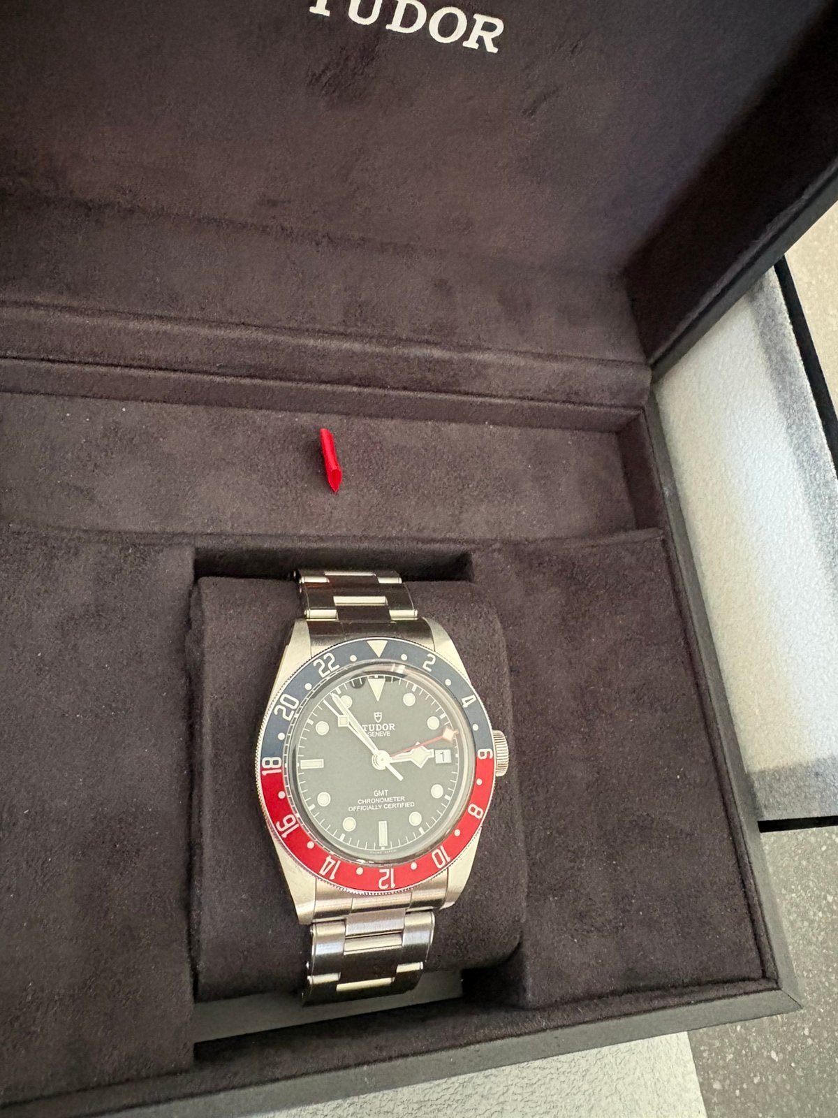 Tudor Black Bay GMT Pepsi nieuwstaat, Bijoux, Sacs & Beauté, Montres | Hommes, Enlèvement, Comme neuf