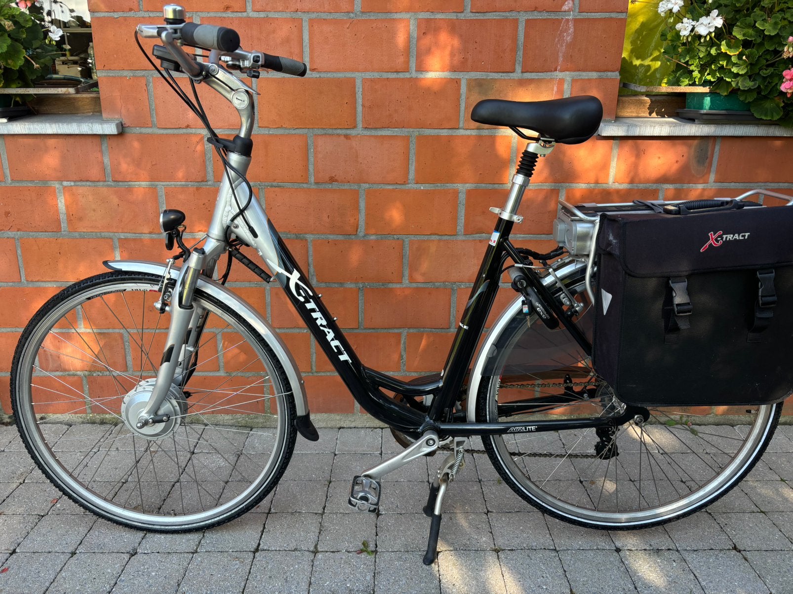 Elektrische fiets, Fietsen en Brommers, Fietsen | Dames | Damesfietsen, Ophalen, Zo goed als nieuw