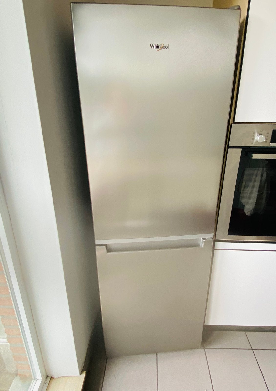 Frigo et réfrigérateur intégré, 200 litres ou plus, Enlèvement, Comme neuf, Avec compartiment congélateur