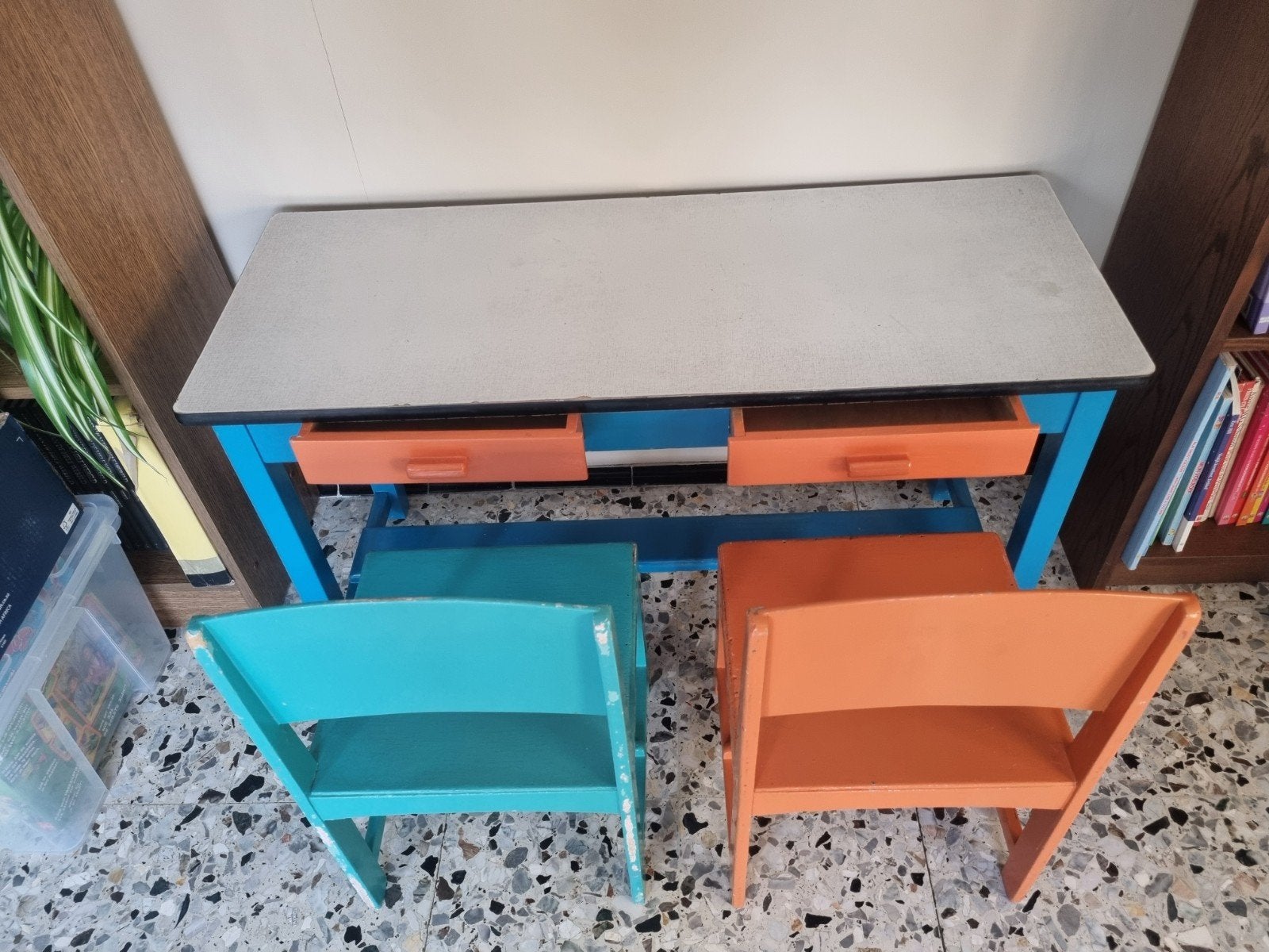 kindertafeltje, Kinderen en Baby's, Ophalen, Gebruikt
