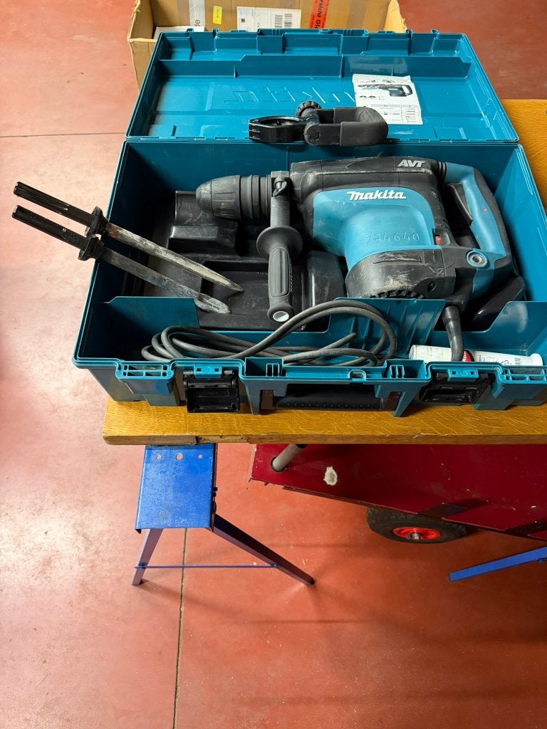 Makita Boorbreekhamer HR4511C - Werkt perfect, Doe-het-zelf en Bouw, Ophalen, Gebruikt, Boor- en/of Breekhamer
