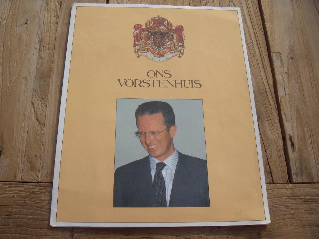 Ons vorstenhuis, Collections, Maisons royales & Noblesse, Enlèvement ou Envoi, Utilisé