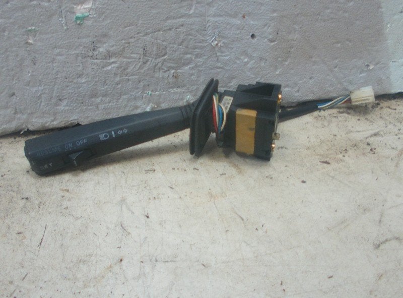 KNIPPERLICHTSCHAKELAAR Volvo 960 I Estate (01-1990/01-1997), Gebruikt, Info@volvocars.com, Volvo, Volvo Car Germany GmbH