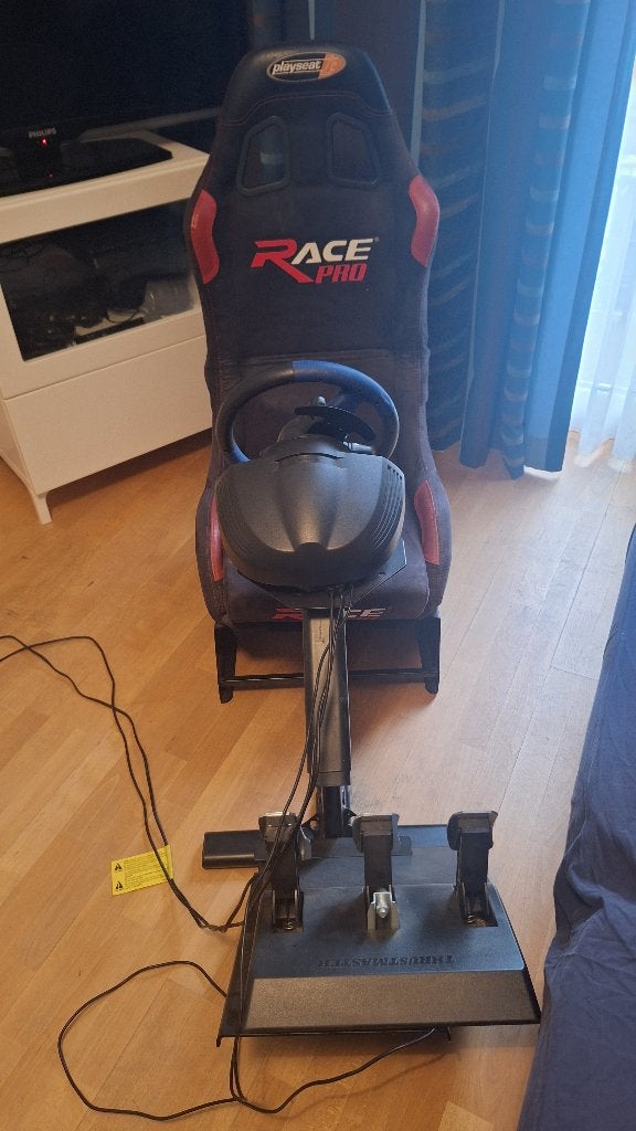 playseat race pro + volant et pédalier Thrustmaster T150, Consoles de jeu & Jeux vidéo, Consoles de jeu | Sony Consoles | Accessoires