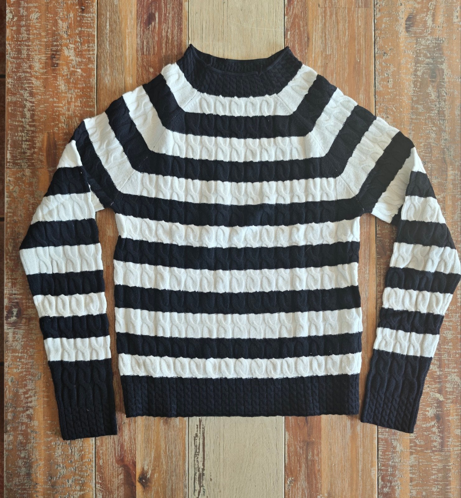 Pull ligné noir et blanc Primark S, Enlèvement ou Envoi, Primark, Taille 36 (S), Comme neuf
