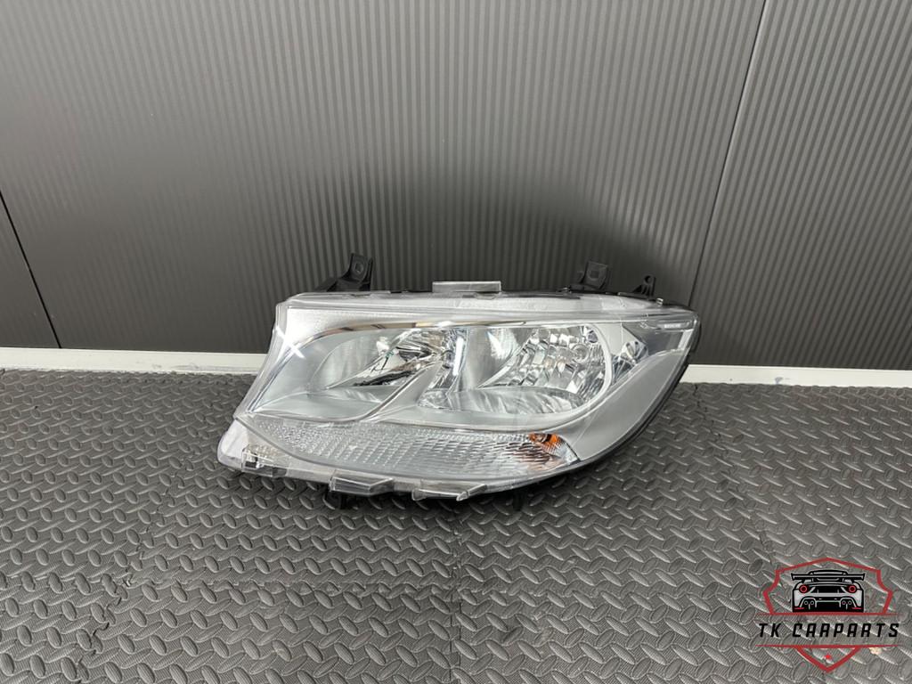Mercedes sprinter w907 linker koplamp a9109060000, Auto-onderdelen, Verlichting, Gebruikt, Mercedes-Benz AG, Mercedes-Benz, Mercedesstrasse 120
70372  Stuttgart, DE