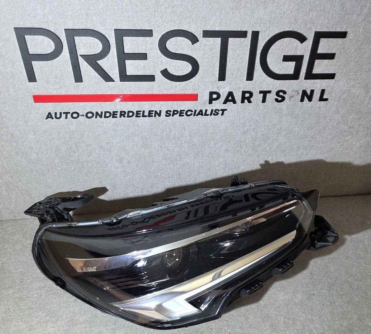 Koplamp OPEL Corsa F Voll LED Matrix LUX Rechts 39162659, Gebruikt, -, Ophalen of Verzenden, -