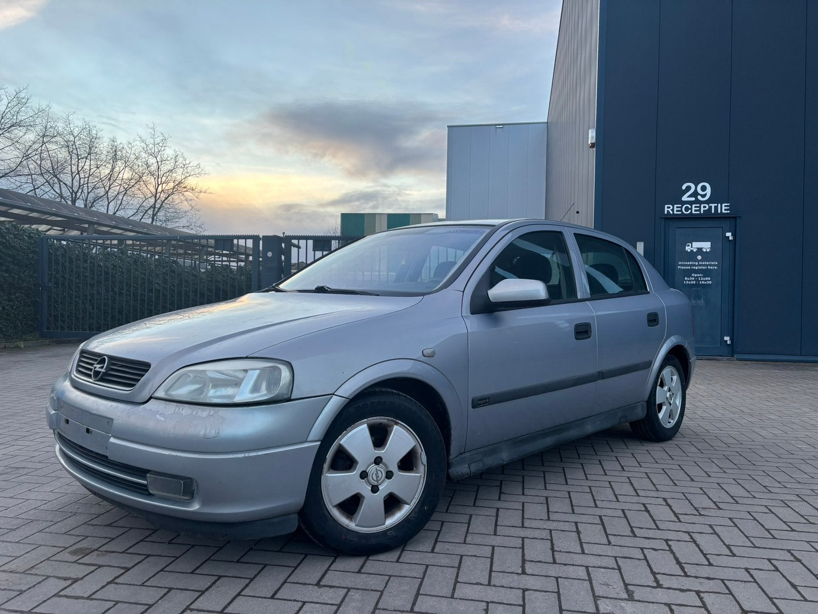 Opel Astra 1.4i Essence/2003/Élégance/Climatisation/* 1.499€, Argent ou Gris, Achat, Entreprise, Boîte manuelle