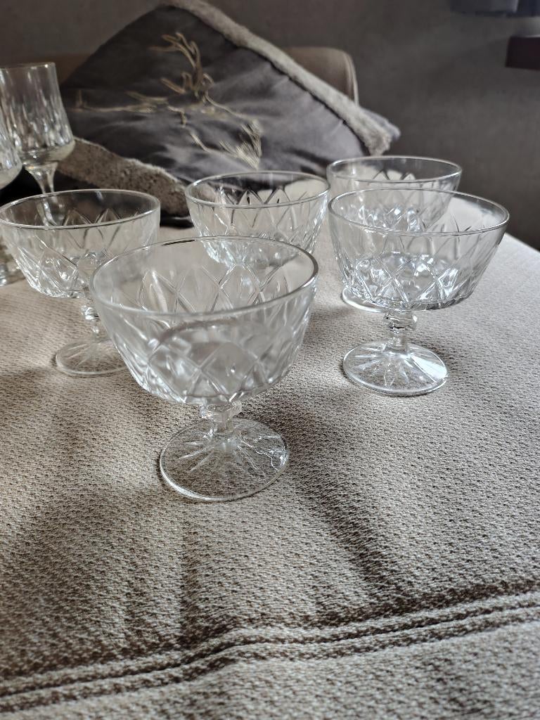 Champagnecoupes VMC Reims, Antiek en Kunst, Antiek | Glaswerk en Kristal, Ophalen