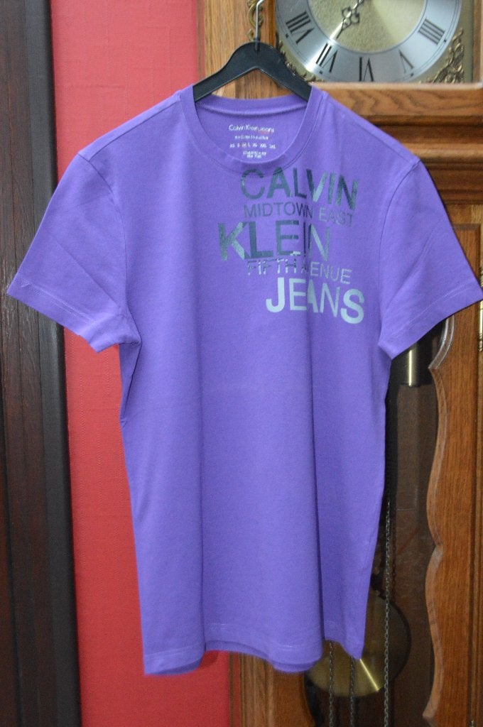 Paars „Calvin Klein Jeans” T-shirt maat M als nieuw, Kleding | Heren, T-shirts, Maat 48/50 (M), Paars, Ophalen of Verzenden, Zo goed als nieuw