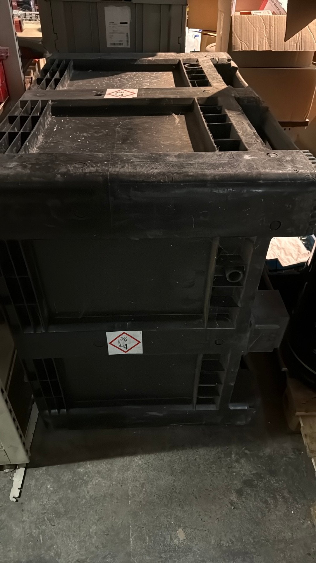 Paletbox accubak lekbak, Zakelijke goederen, Ophalen