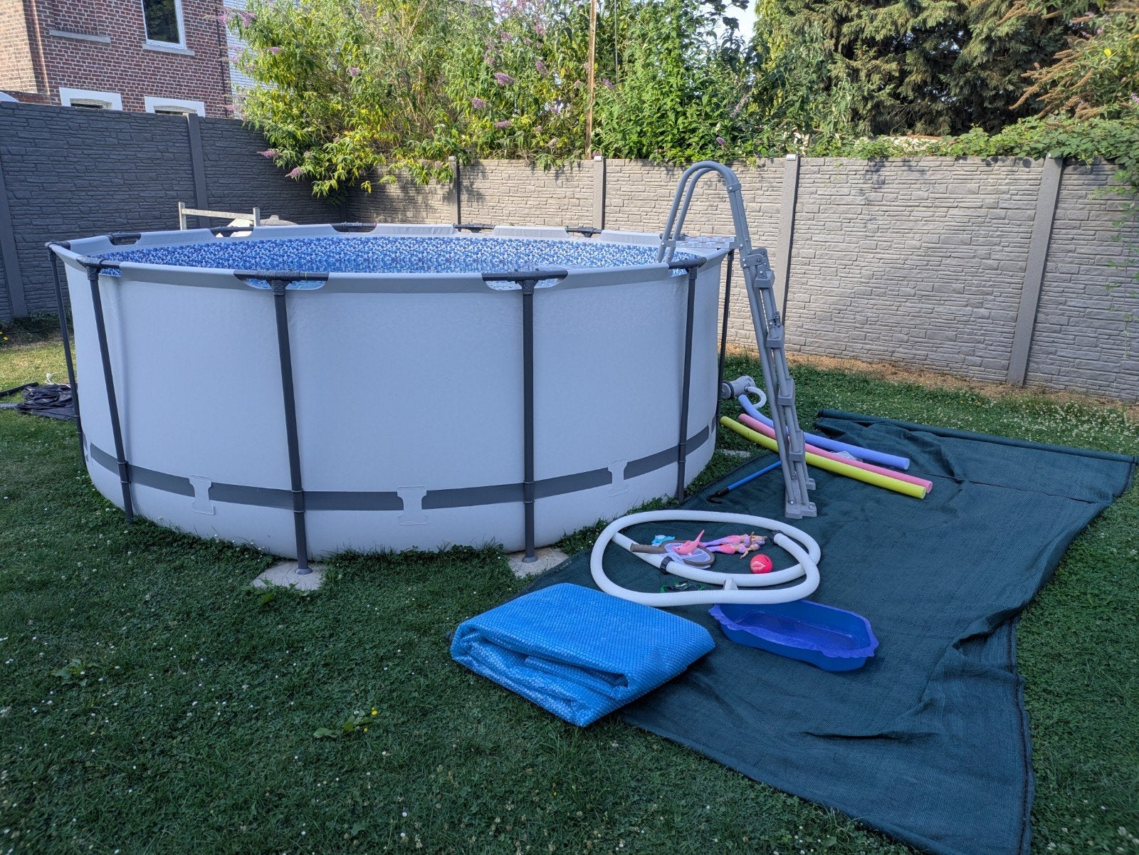 Piscine bestway 11m3 avec full accessoires, Jardin & Terrasse, Piscines, Utilisé, Piscines hors sol, 80 à 120 cm, 200 à 400 cm