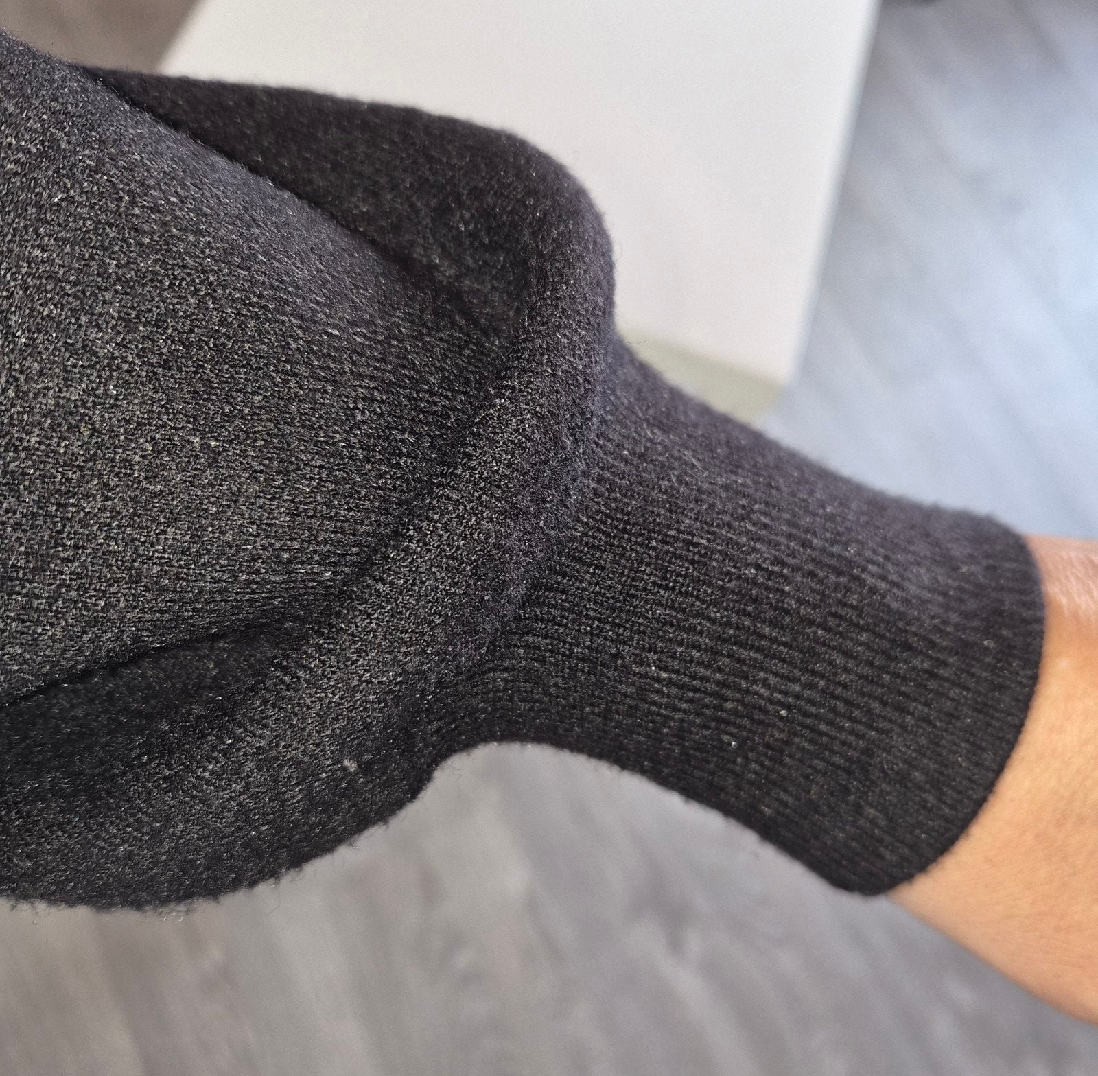 Marque Minus. Pull noir à manches ballon — taille XL, Vêtements | Femmes, Enlèvement