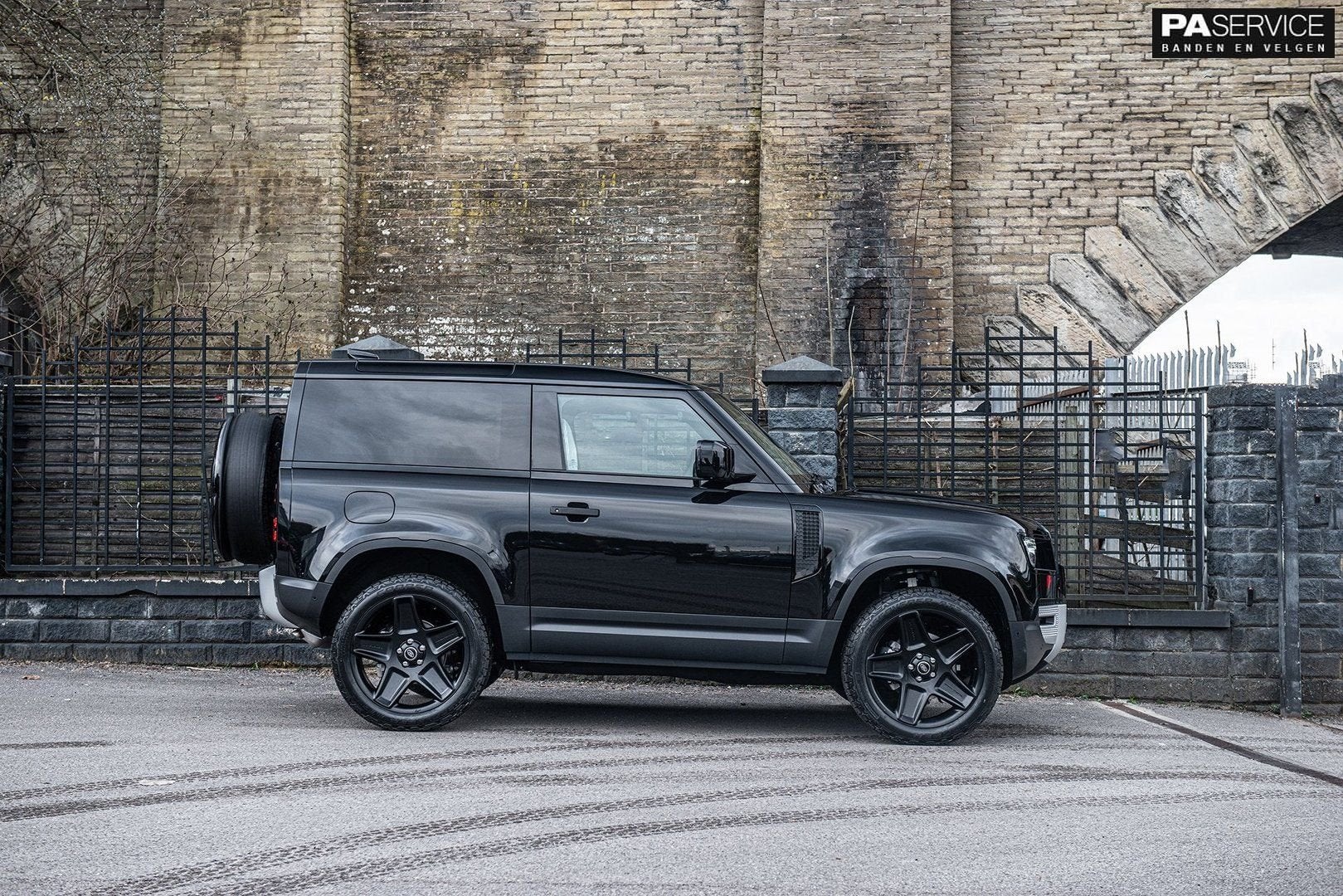 4x Nieuwe 22 inch Kahn Modial Land Rover Defender Velgen, Neuf, -, Autres dimensions, -