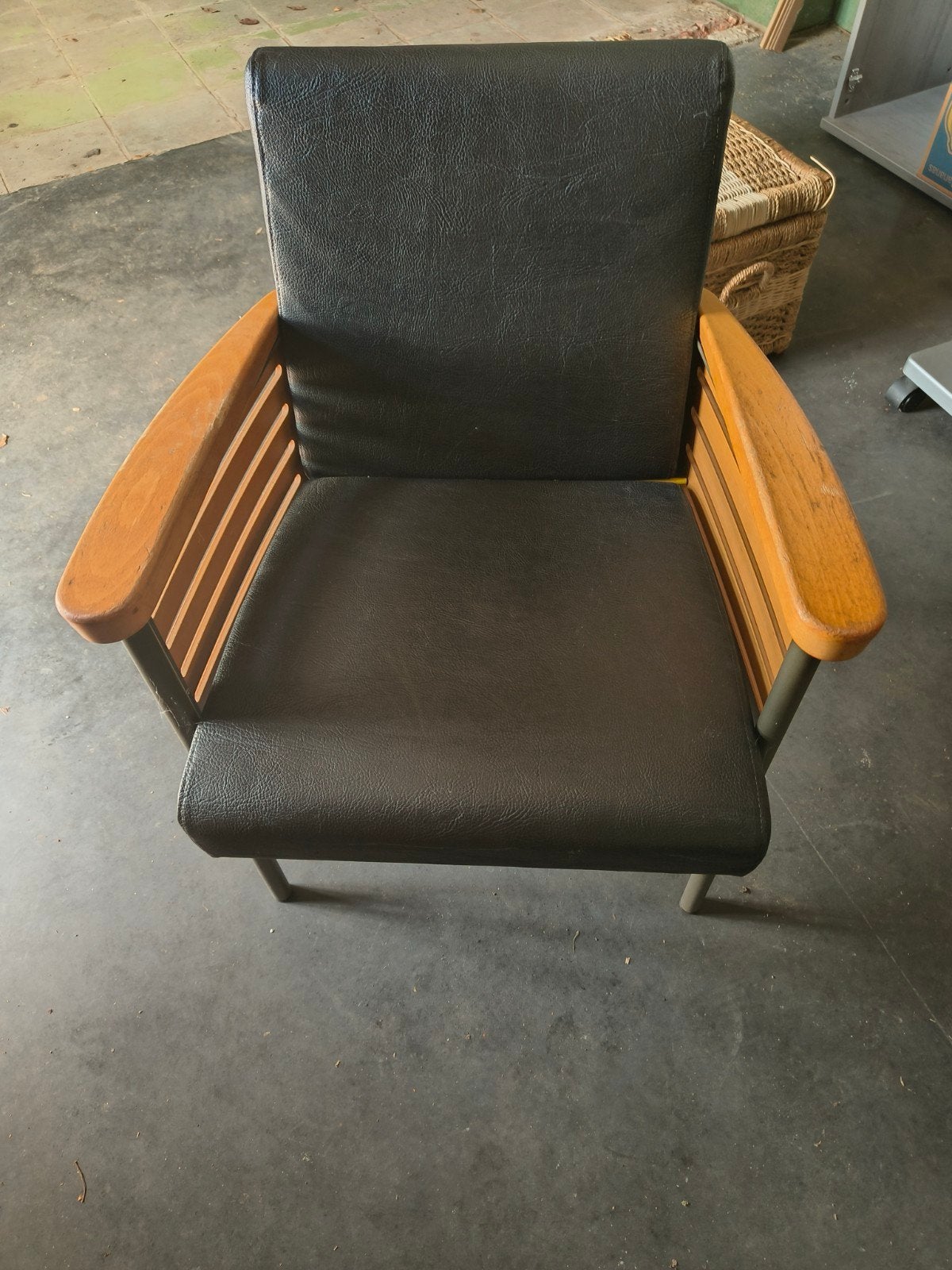 eetkamerstoelen met armleuning, Ophalen, Gebruikt, Kunststof, Bruin