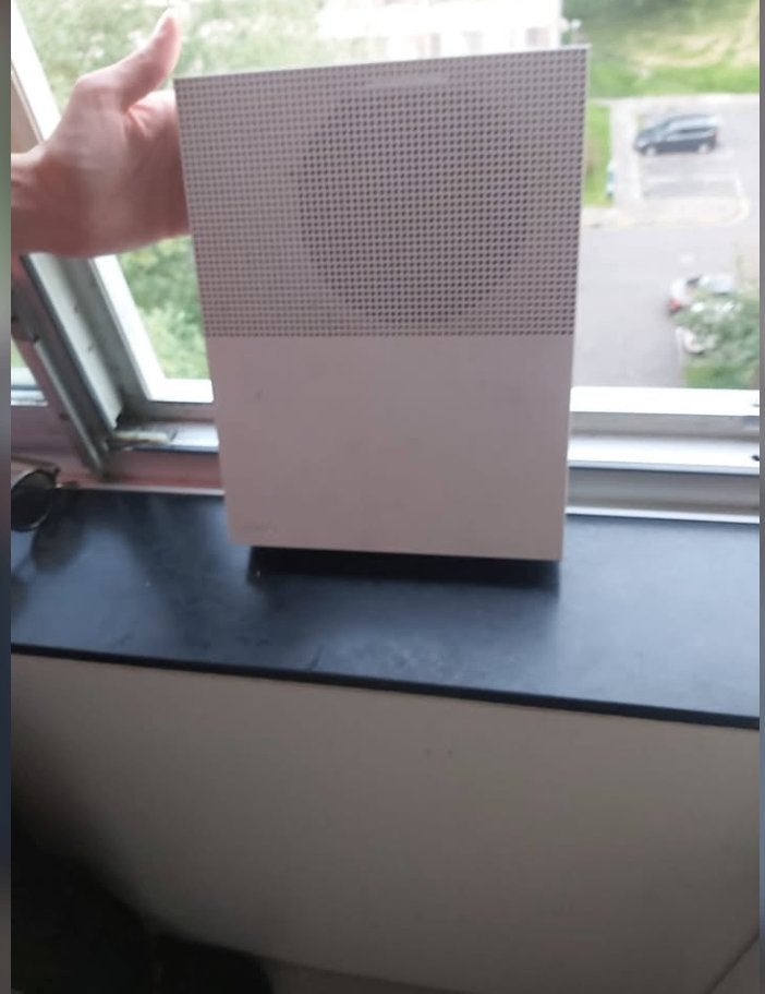 xbox one 750 GB, Games en Spelcomputers, Spelcomputers | Xbox One, Ophalen, Xbox One, Zo goed als nieuw, Met 3 controllers of meer