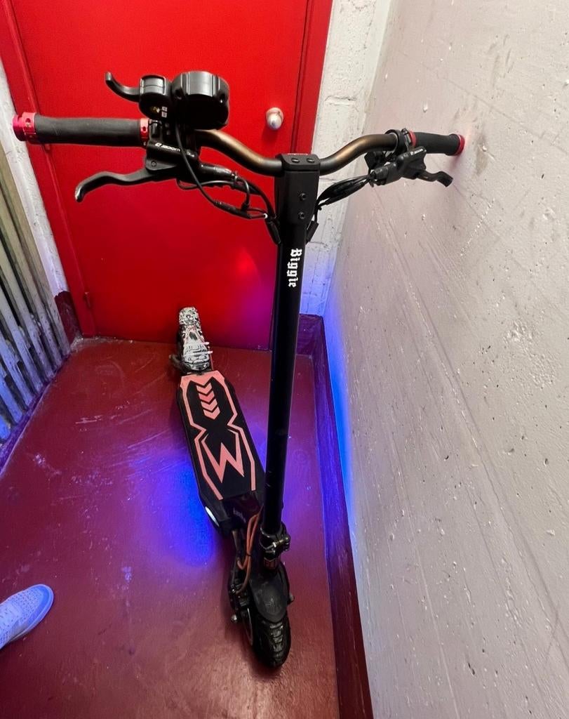 500 €, Fietsen en Brommers, Steps, Ophalen of Verzenden