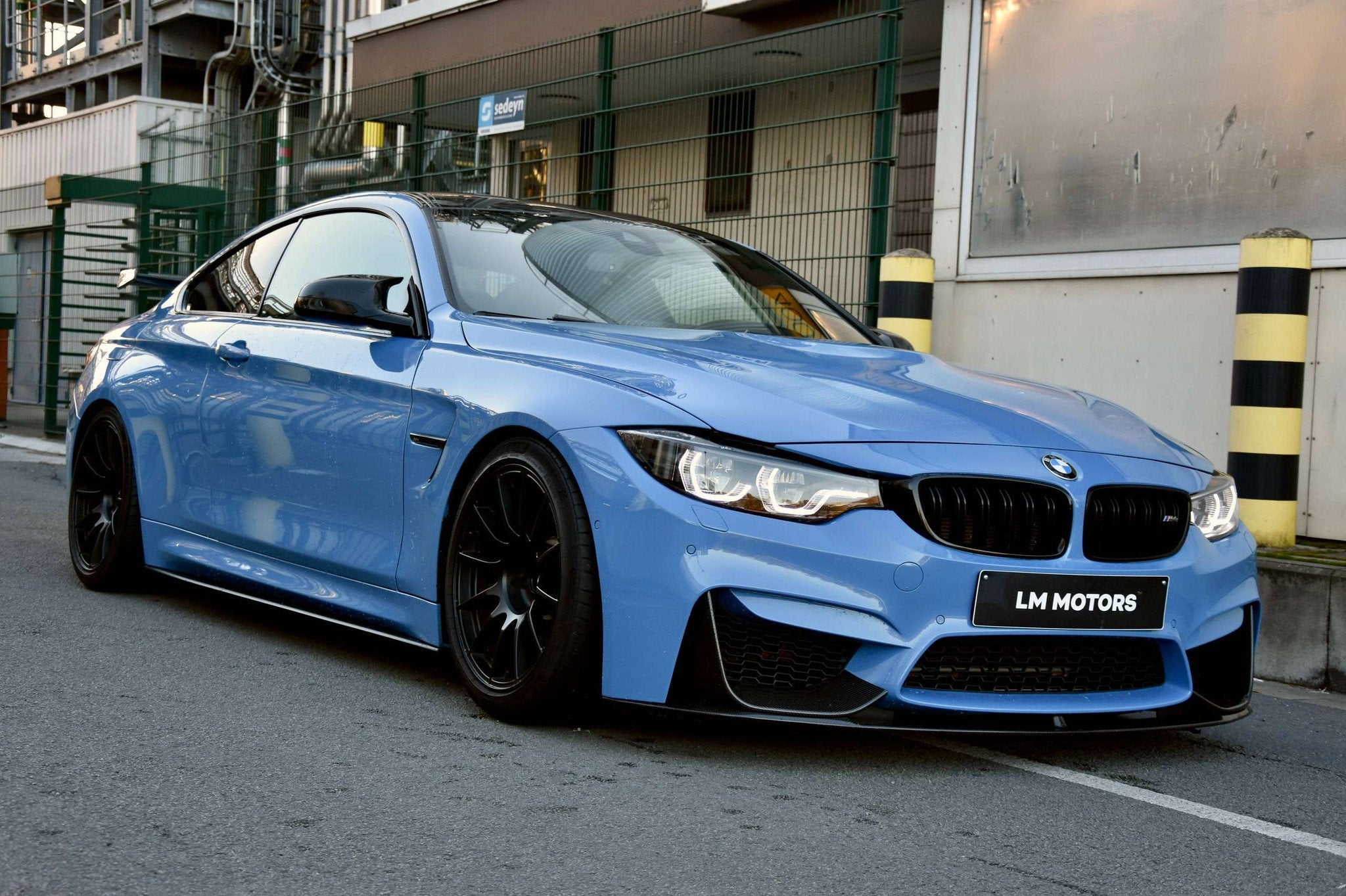 BMW M4 M4 Coupé 3.0 DKG Drivelogic *GTS LOOK* CARBON* HUD *, Auto's, Automaat, 4 zetels, Achterwielaandrijving, Gebruikt