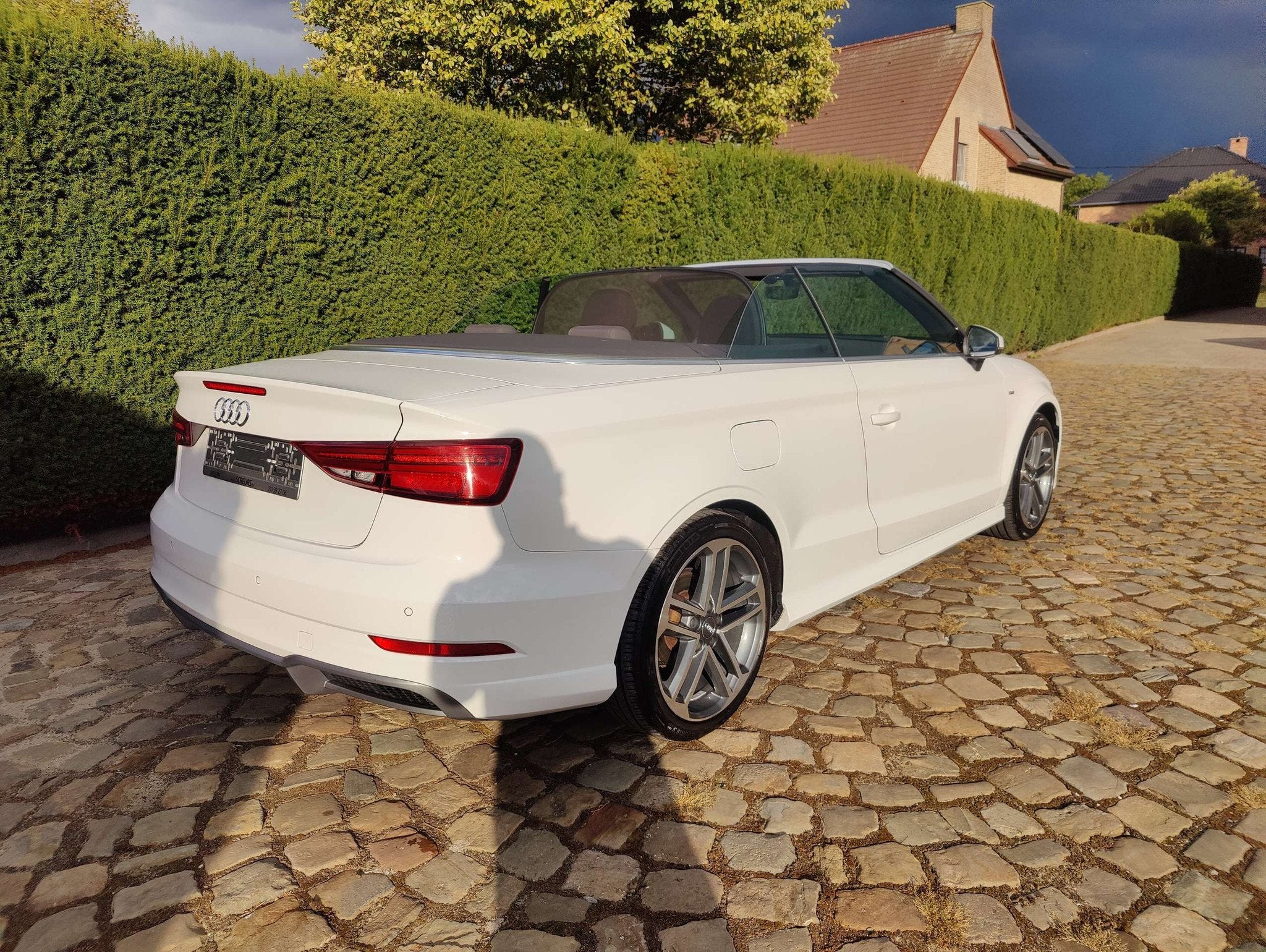 Audi A3 A3 1.5 TFSI Cabrio S tronic Sport S-line (bj 2019), Auto's, Stof, 4 cilinders, Cabriolet, Wit