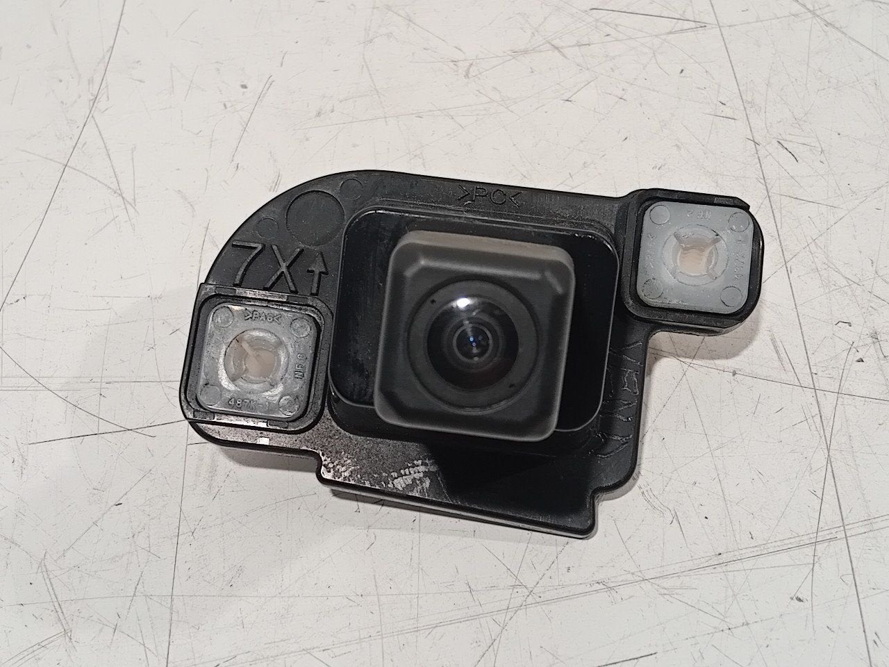 Camera achter Toyota Yaris, Onderdelen@venauto.nl, Van der Ven Autorecycling B.V., Ettenseweg 76, 4706 PB Roosendaal, The Netherlands