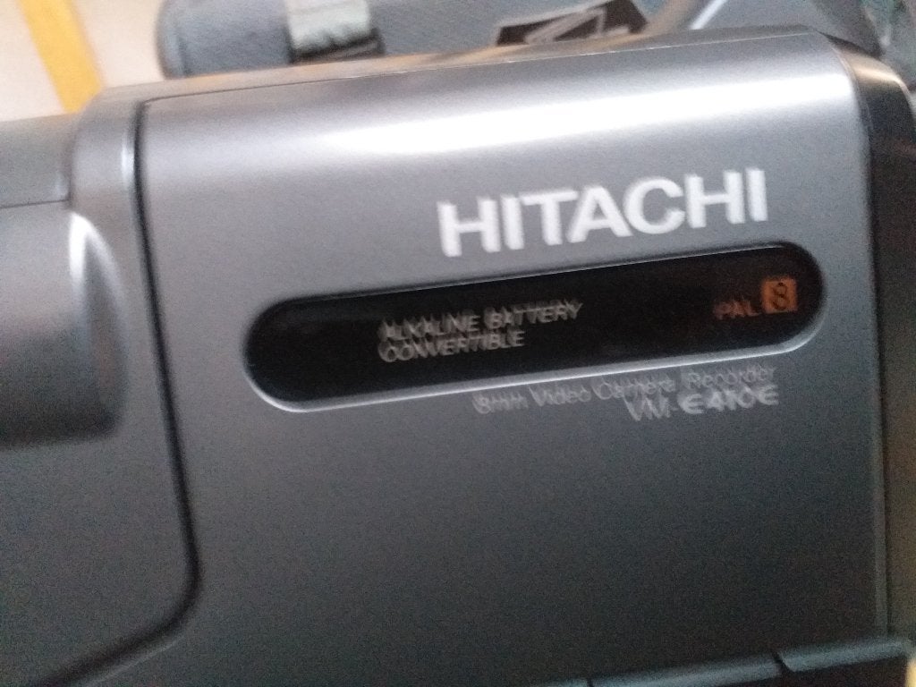 Video caméscope HITACHI batery-HS, Enlèvement ou Envoi, Autres types, Cassette (vidéo)