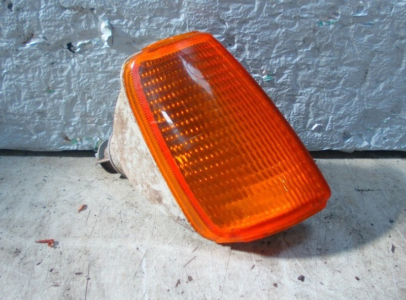 CLIGNOTANT DROIT Volkswagen Polo II (86CF) (867-953-050), Volkswagen, Utilisé, Rixbecker Straße 75
59552  Lippstadt, DE, Info@forvia.com