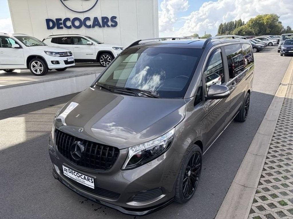 Mercedes-Benz V V220 / Amg Look / Dubbele Cabine / Camera /, Auto's, Automaat, Euro 5, Monovolume, Zwart