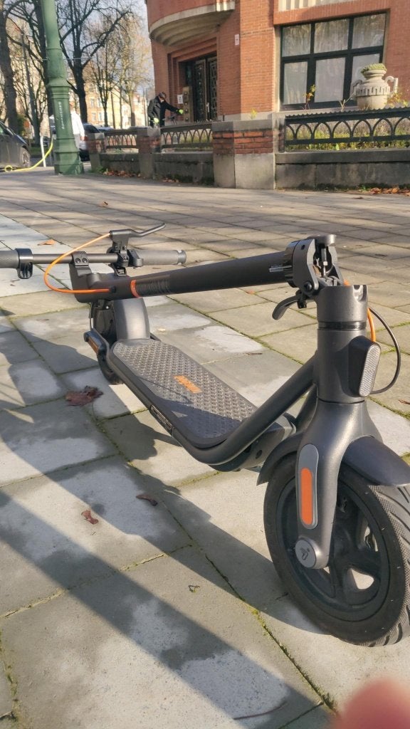 Trottinette électrique Ninebot Kickscooter F2 plus, Enlèvement, Comme neuf, Step électrique (E-scooter), Segway ninebot