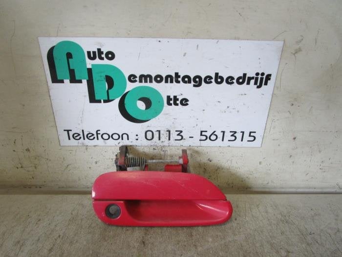Poignée portière 2portes droite d'un Mazda MX-6 (MX-6 92-), -, Mazda, Utilisé, -