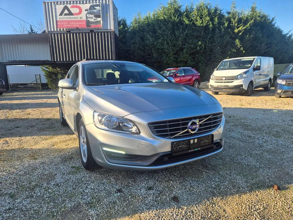 Volvo S60 Benzine - als nieuw! - Navi - cruise - pdc, Autos, Achat, Entreprise, Boîte manuelle, Noir