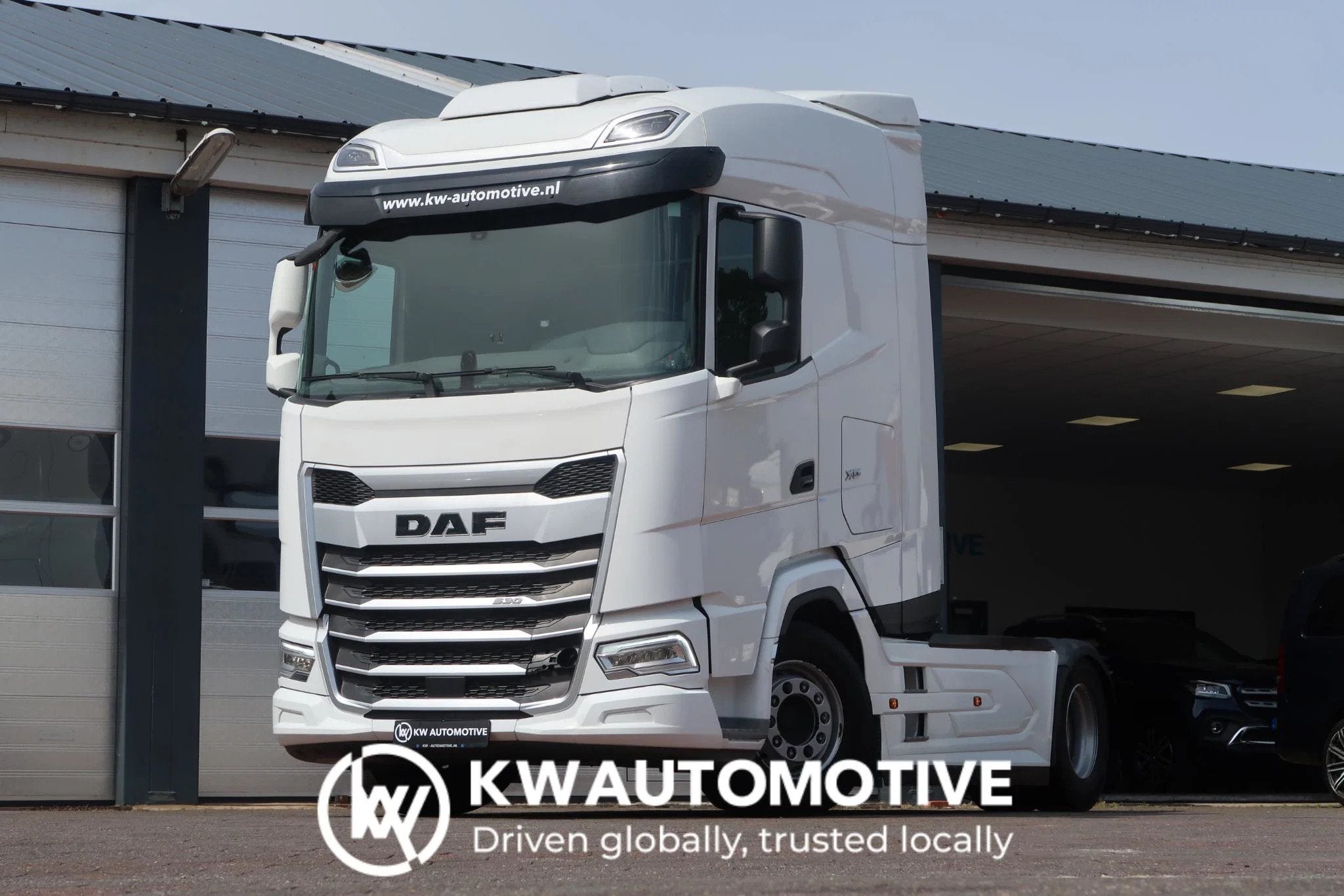 DAF XG 530PK/ RETARDER/ 2X TANK/ PARK CLIMA (bj 2021), Auto's, Automaat, Achterwielaandrijving, Wit, Bedrijf