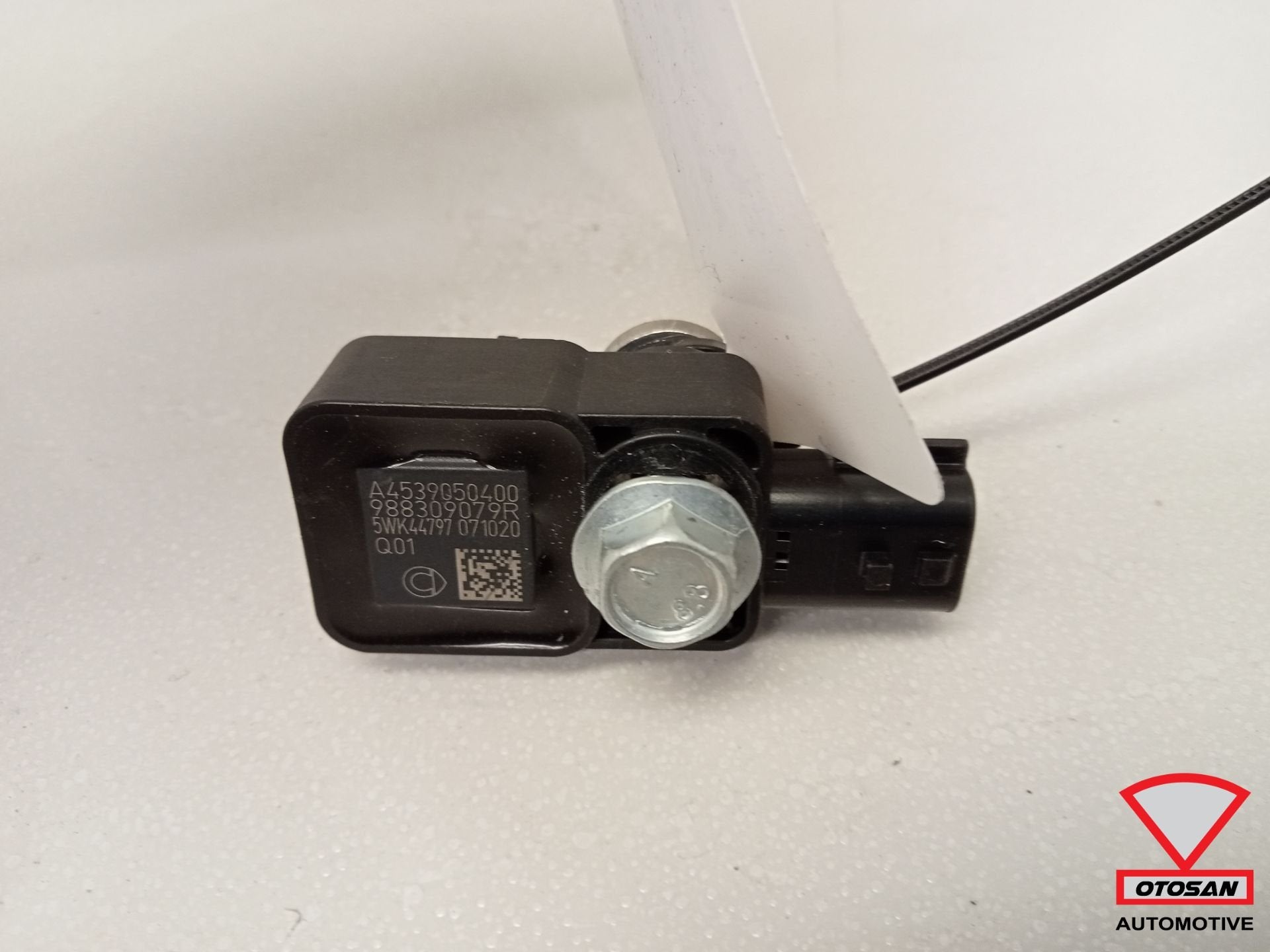 Capteur de collision airbag Smart Renault 14+ A4539050400 98, Mercedes-Benz AG, Utilisé, Mercedesstrasse 120
70372  Stuttgart, DE