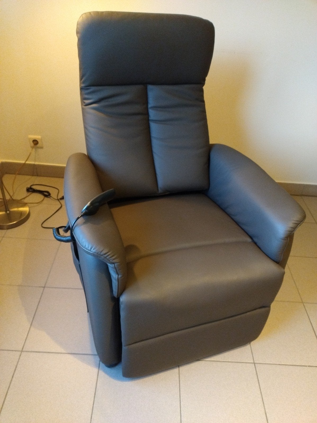 relax zetel electrisch, sta op zetel, Huis en Inrichting, Fauteuils, Ophalen, Zo goed als nieuw, Leer