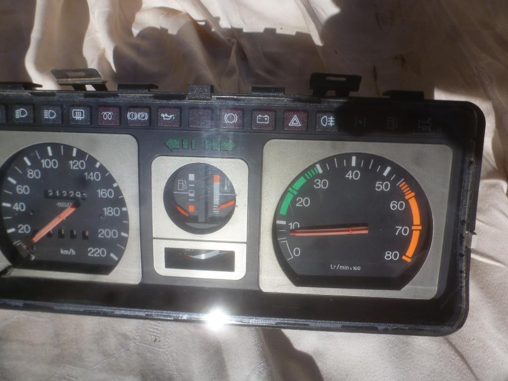 RENAULT 9 TSE :compteur ,compte -tours et jauges ;VEGLIA, Enlèvement ou Envoi, Utilisé, Renault