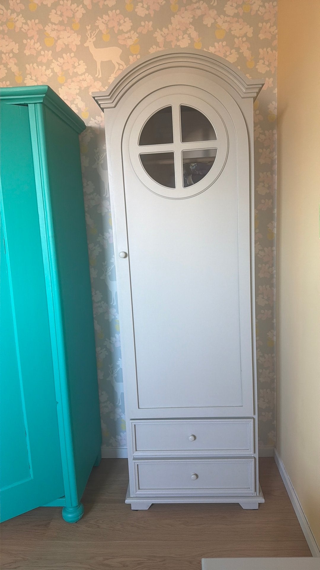 Kinderkamer: kleerklast - commode - koffer, Ophalen, Zo goed als nieuw