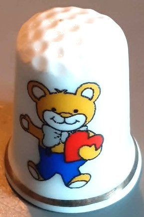 dés a coudre de collection serie ourson (5), Enlèvement ou Envoi, Comme neuf, Porcelaine