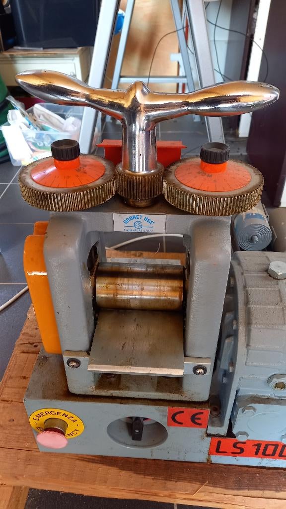 ELEKTRISCHE WALSERIJ VOOR JUWELIERS., Ophalen, Zo goed als nieuw