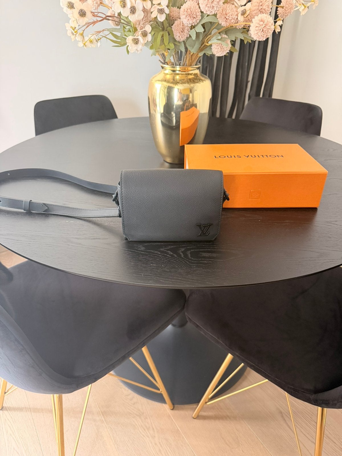 Louis Vuitton Fastline Wearable Wallet, Handtassen en Accessoires, Ophalen, Zo goed als nieuw