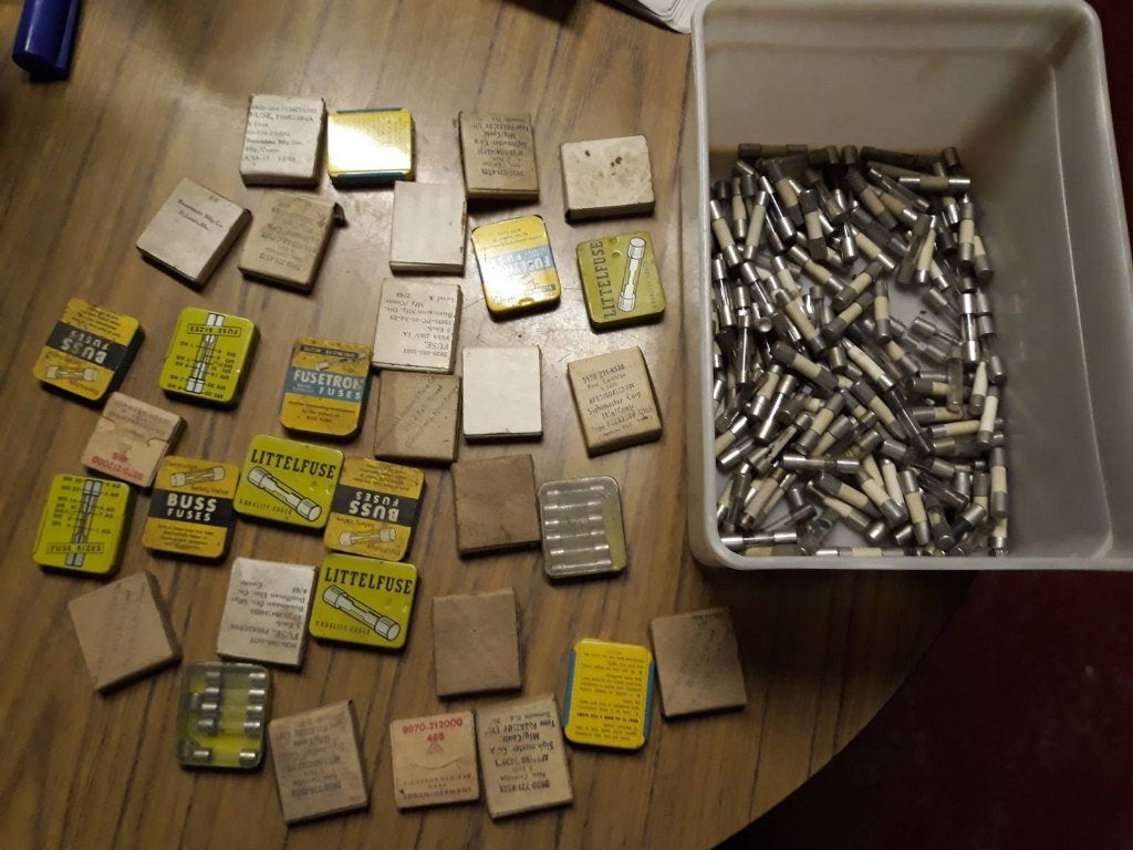 glaszekeringen en keramische zekeringen, Ophalen, Nieuw