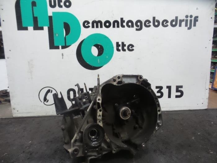Versnellingsbak van een Nissan Micra (Micra 03-), Gebruikt, -, -, Ophalen of Verzenden