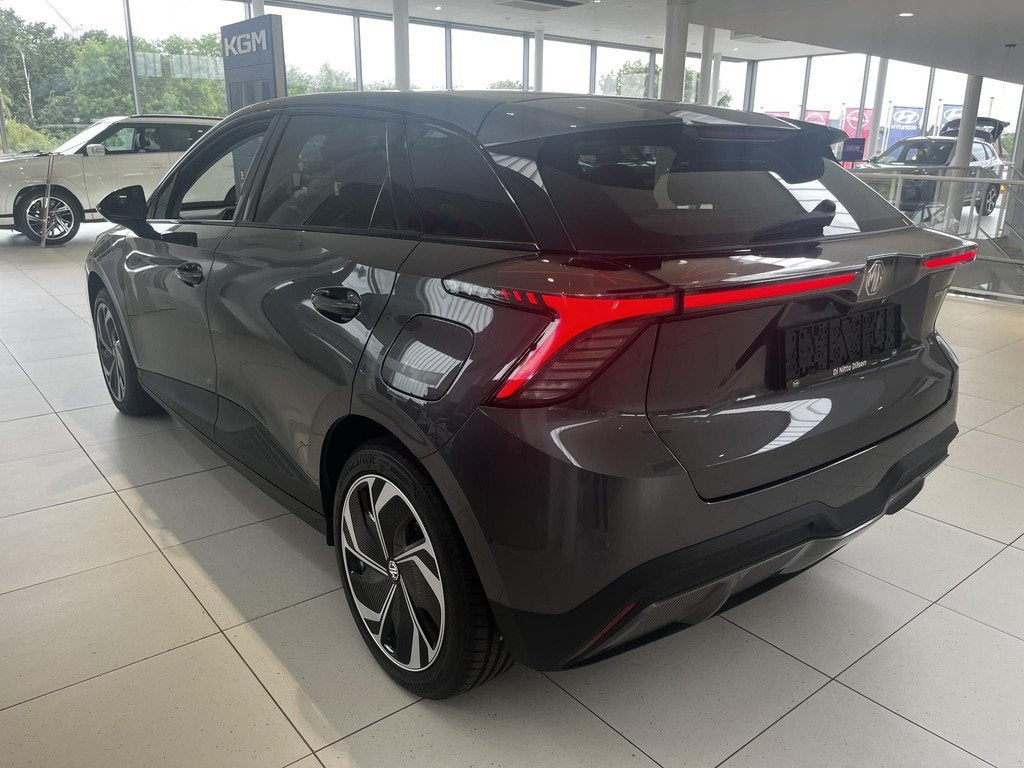 MG MG4 MCE 64 kWh Premium (automatique), Autos, MG, Argent ou Gris, Achat, Noir, 5 portes